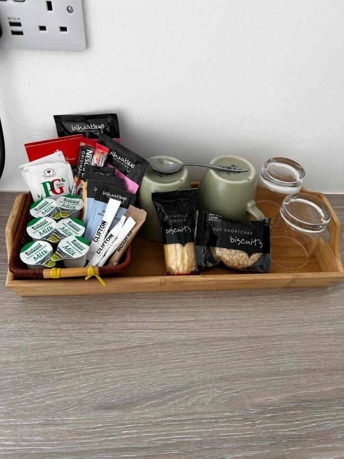 Lucerne B&B ライム・レジス エクステリア 写真
